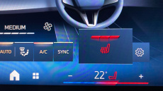 BMW 2 Series 225e xDrive Luxury 5dr DCT Hatchback